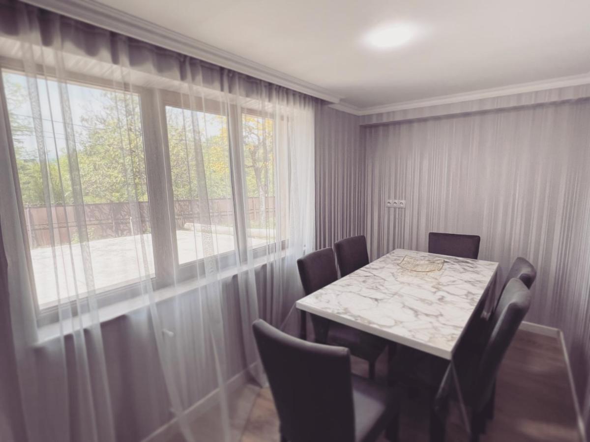 Gardenia Apartment Tskaltubo Luaran gambar