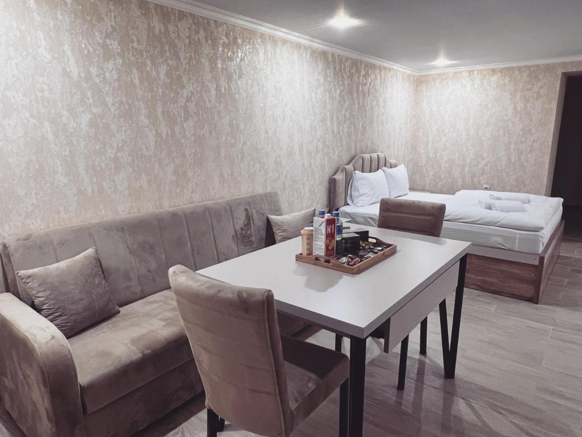 Gardenia Apartment Tskaltubo Luaran gambar